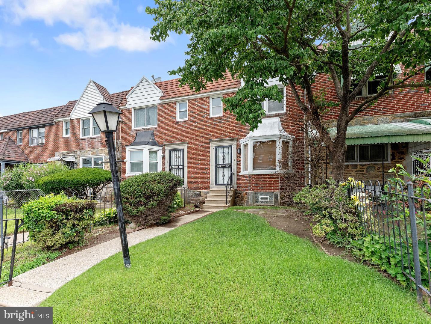 7957 Fayette St Property Photo 3