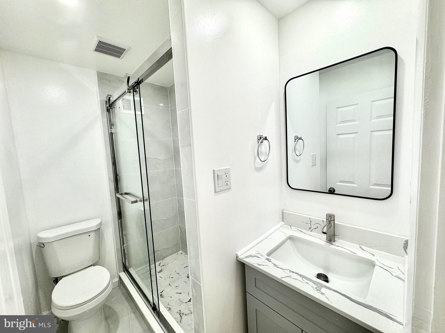 435 Durfor St Property Photo 14