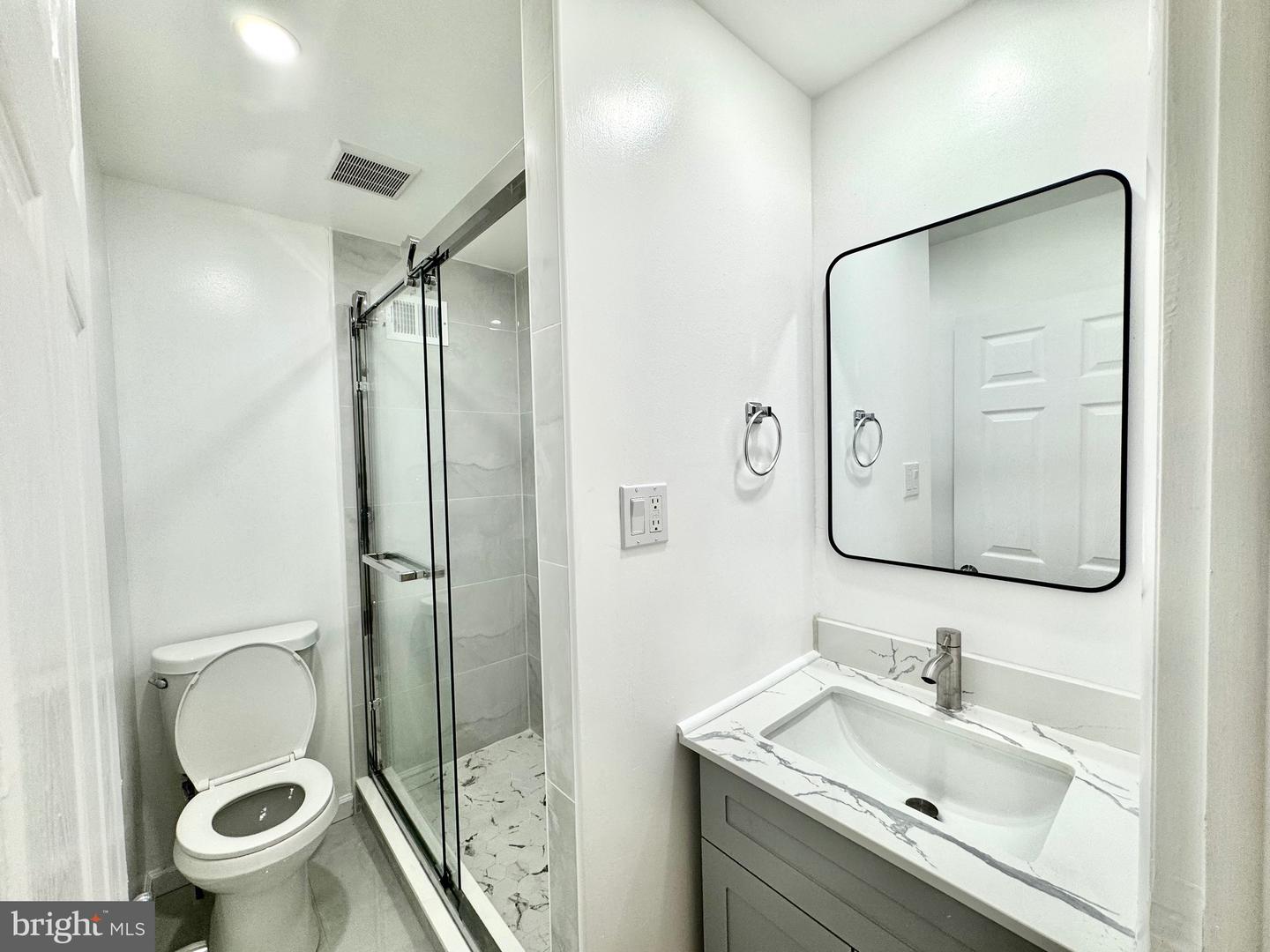 435 Durfor St Property Photo 16