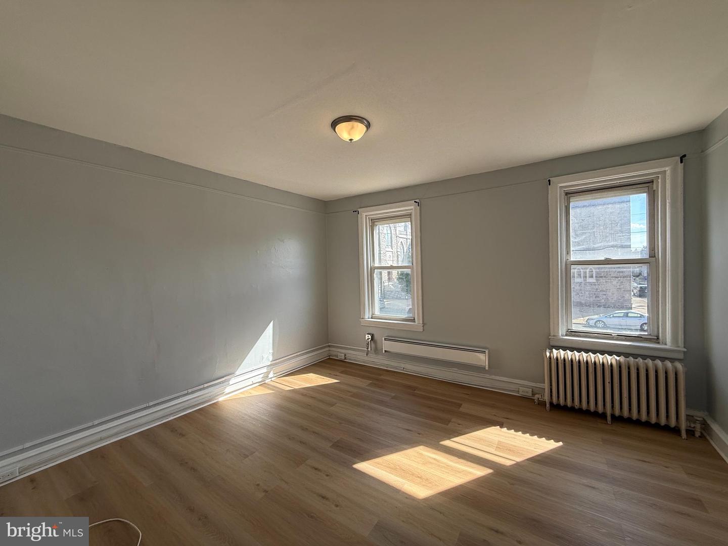 2423 E Allegheny Ave #2 Property Photo 4