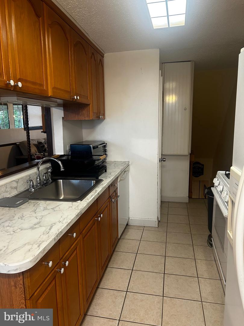 3456 Holyoke Rd Property Photo 15