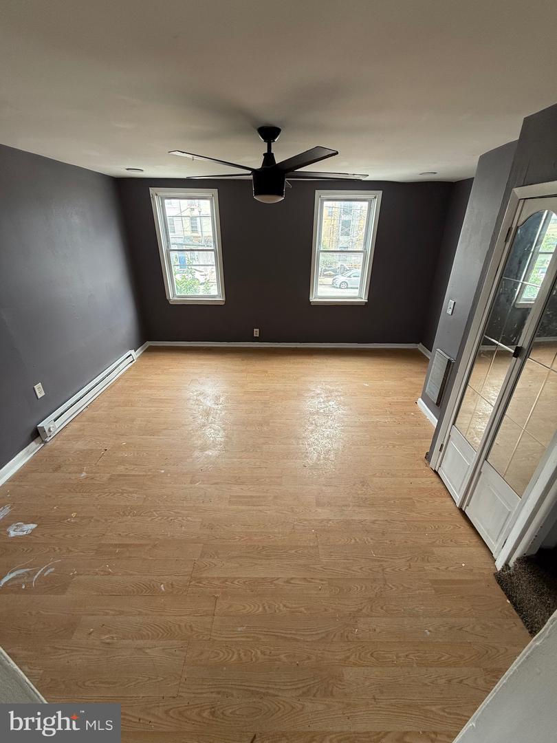 152 W Girard Ave Property Photo 15