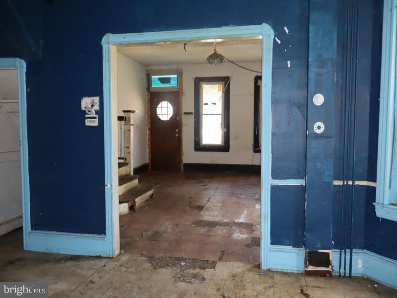 5311 N Howard St Property Photo 9