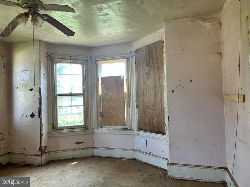 5311 N Howard St Property Photo 21