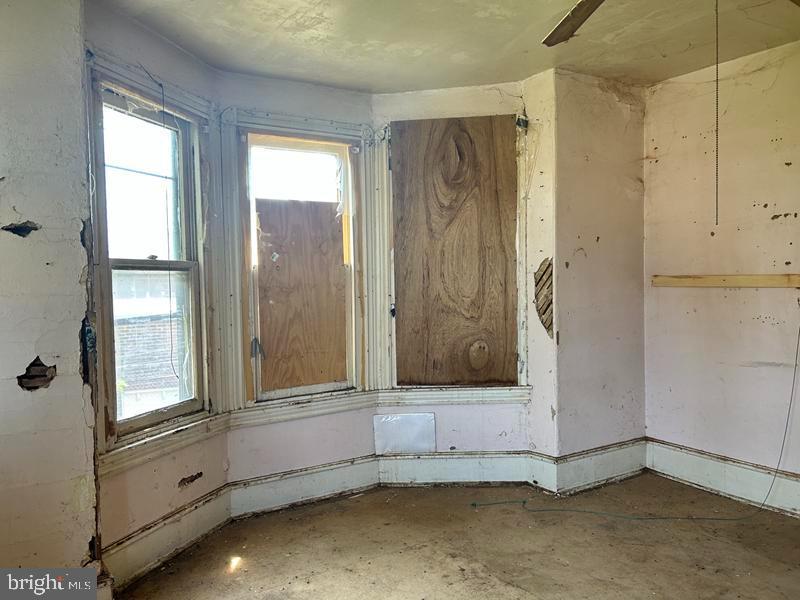 5311 N Howard St Property Photo 23