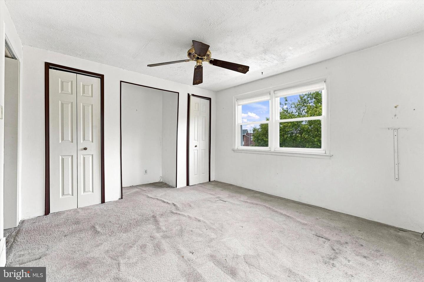 623 Acorn St Property Photo 5