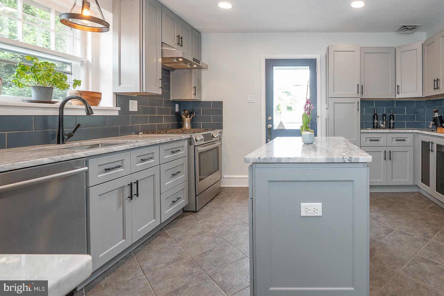 625 Cheswick Rd Property Photo 12