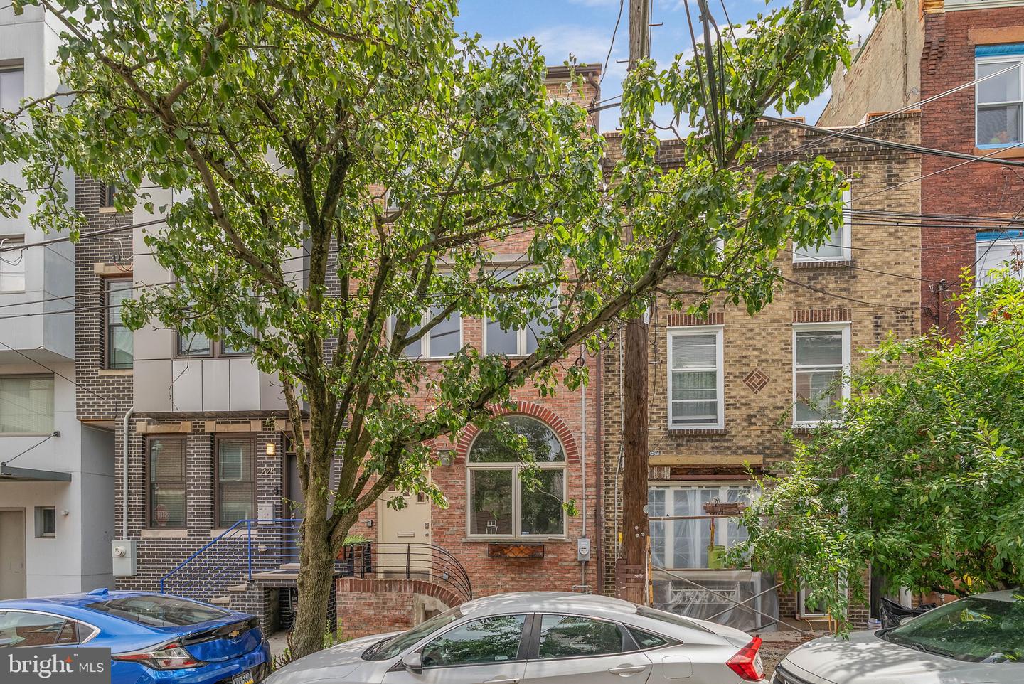 226 W Wildey St Property Photo 1