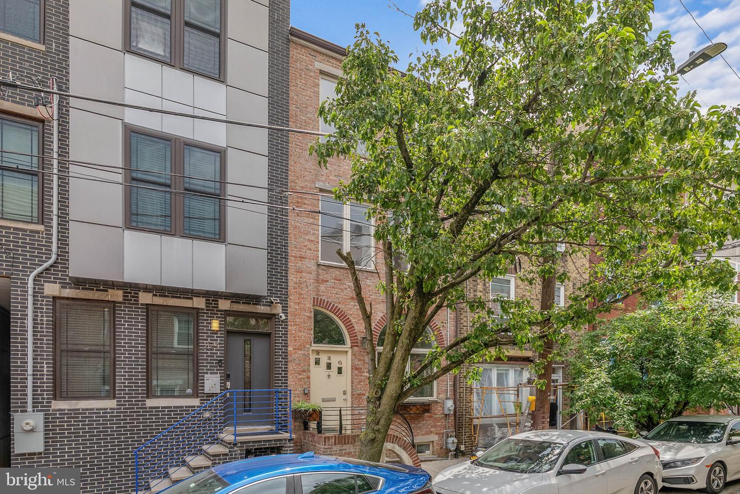 226 W Wildey St Property Photo 3