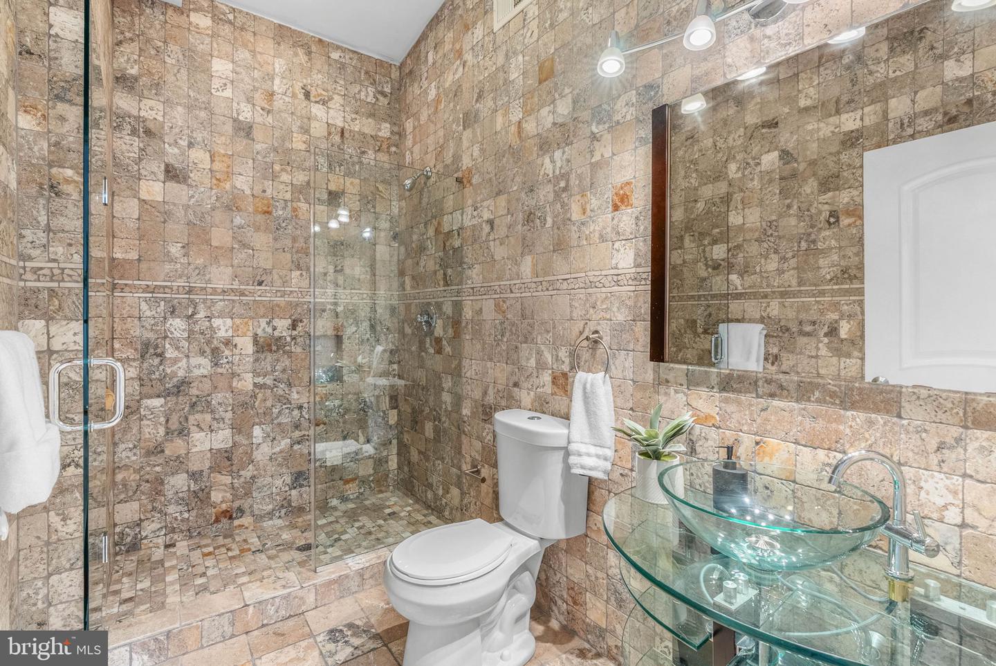 226 W Wildey St Property Photo 37