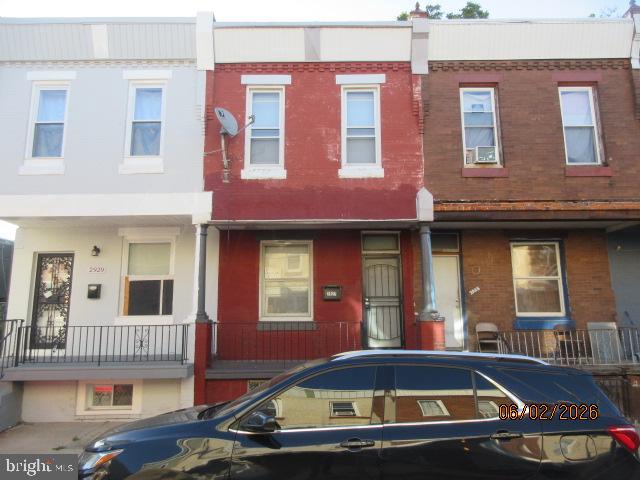 2927 N Stillman St Property Photo 1