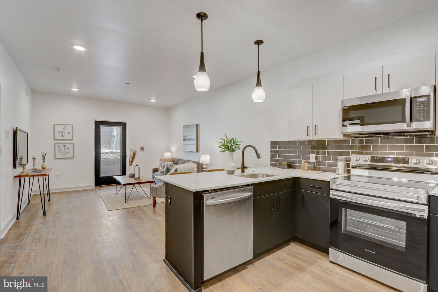 5001 Umbria St #u202 Property Photo 1