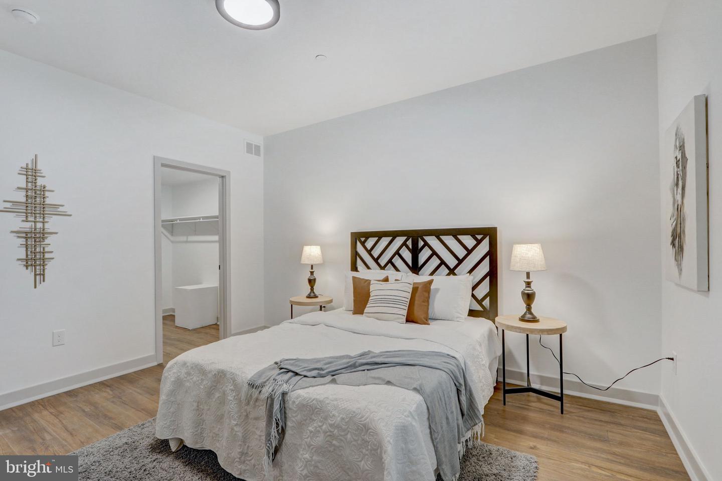 5001 Umbria St #u202 Property Photo 8