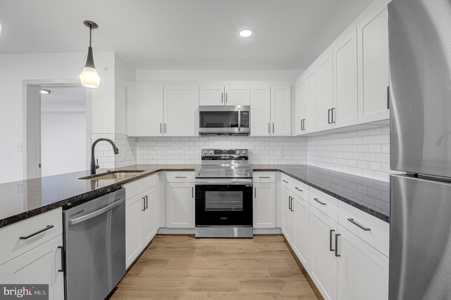 6808 Ridge Ave #502 Property Photo 4