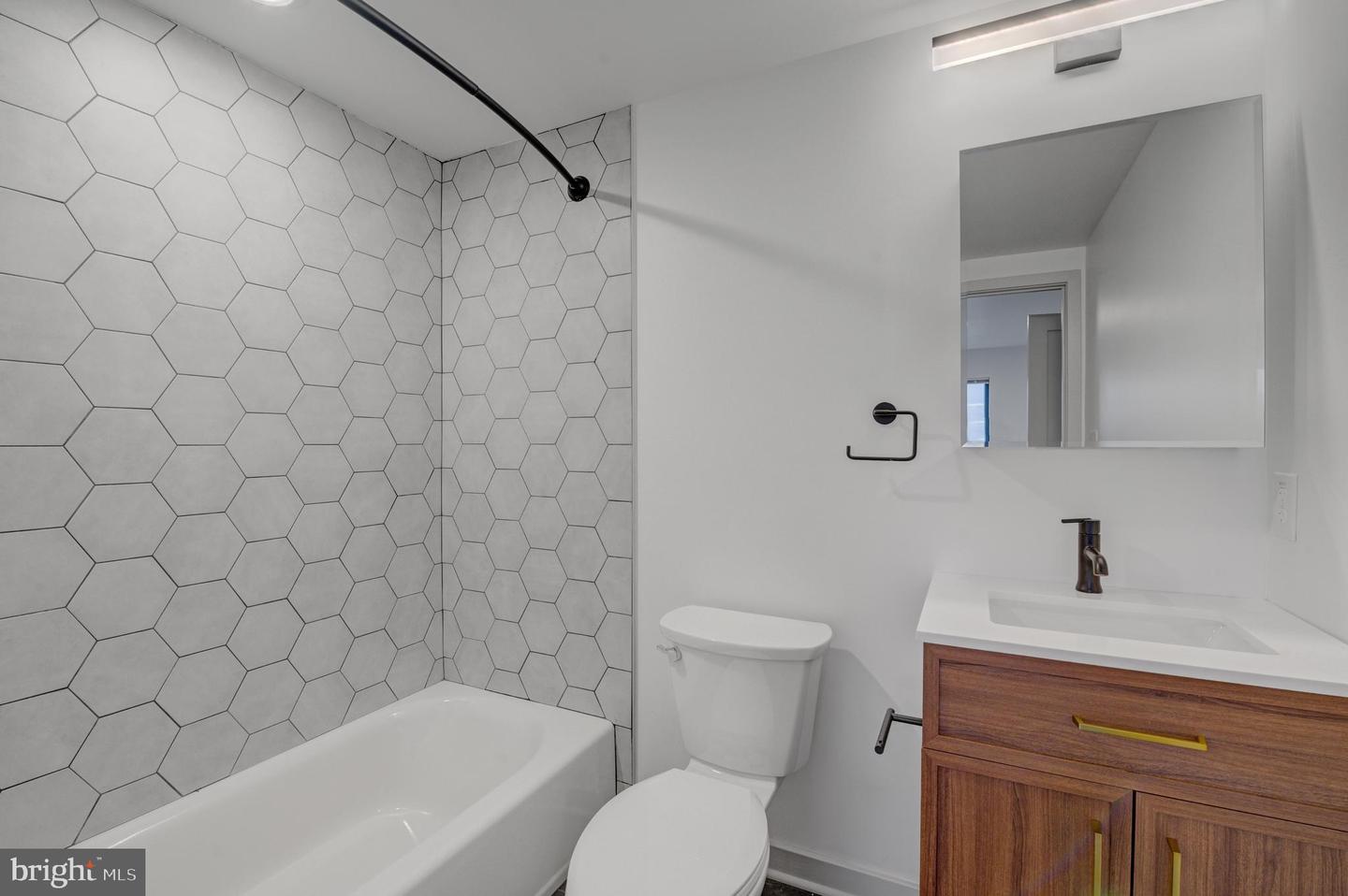 6808 Ridge Ave #502 Property Photo 12