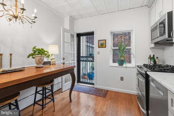 926 Catharine St Property Photo 14