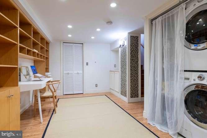926 Catharine St Property Photo 30