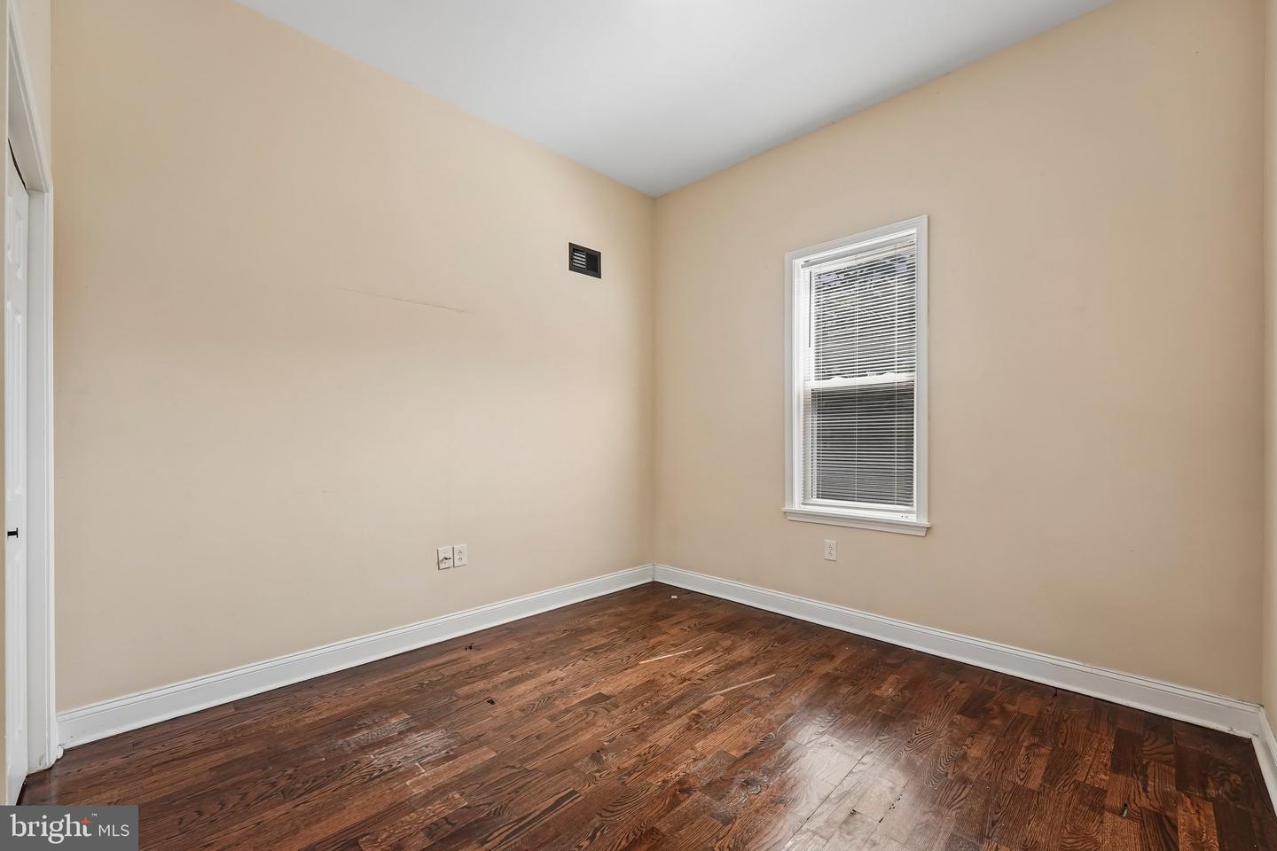 1315 N 19th St Property Photo 14