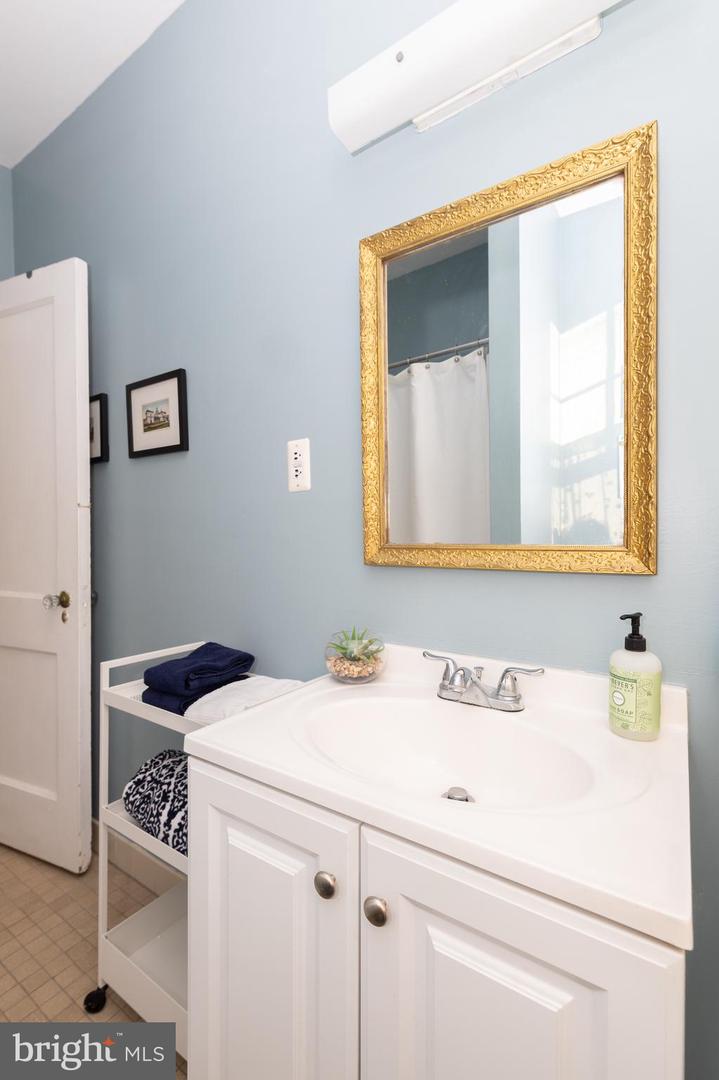 6655 Mccallum St #202 Property Photo 21