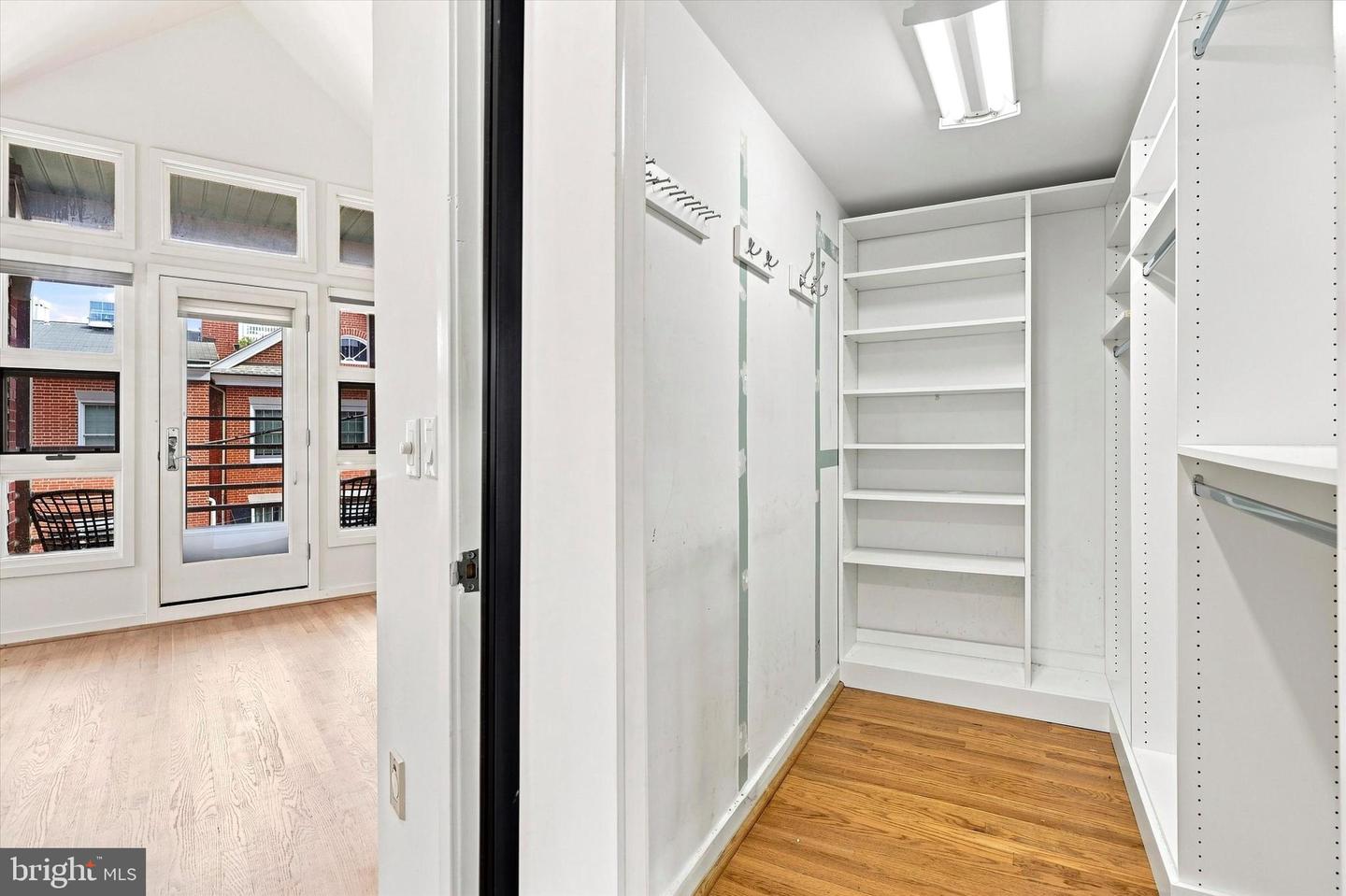 114 Bainbridge St Property Photo 21