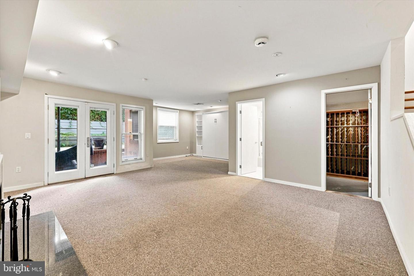 114 Bainbridge St Property Photo 30
