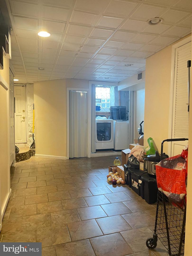 2702 S Darien St Property Photo 12