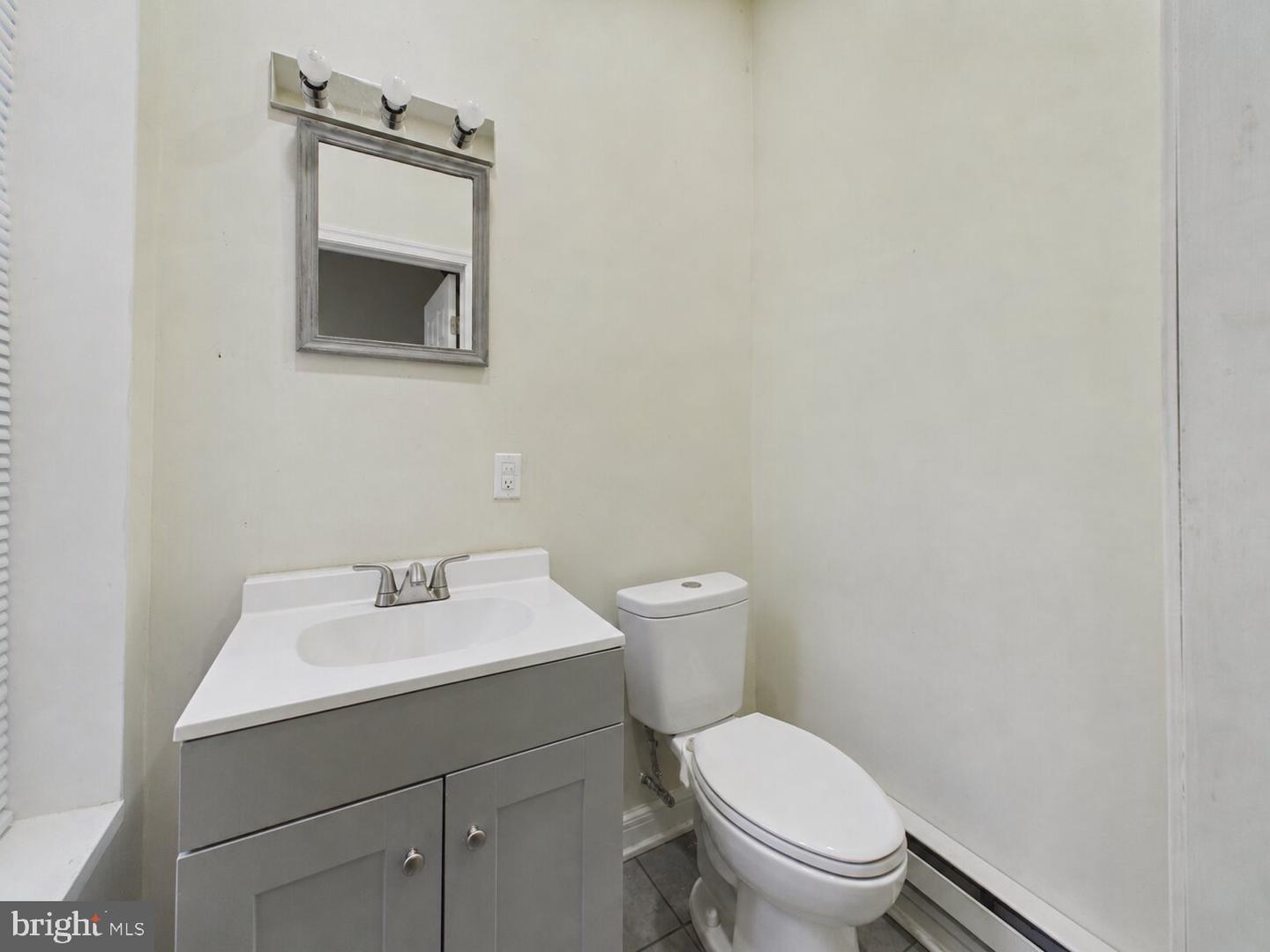 5621 Walton Ave Property Photo 5