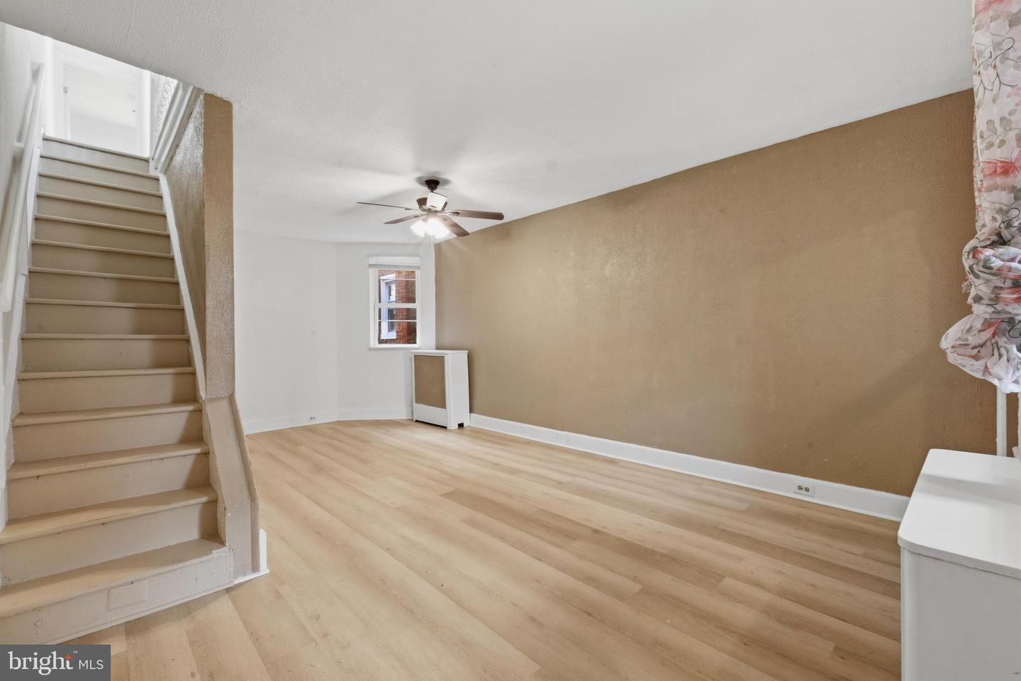 425 W Wellens Ave Property Photo 4