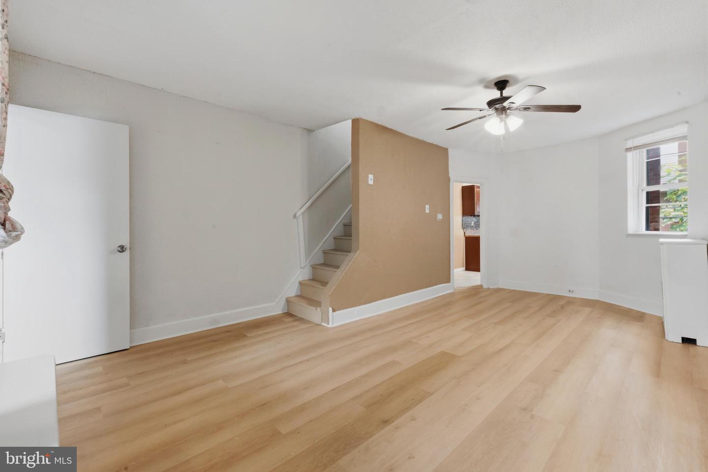 425 W Wellens Ave Property Photo 5