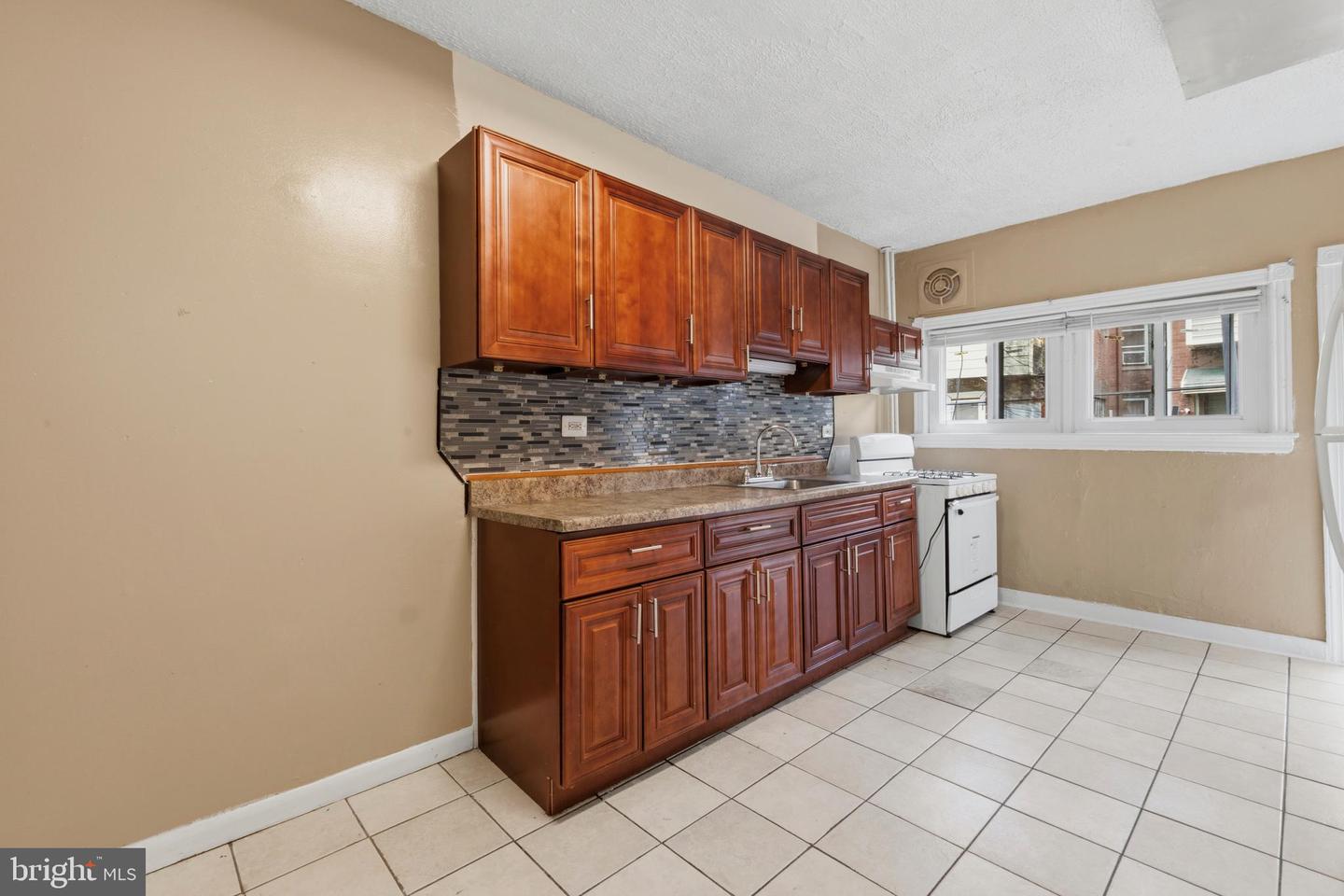 425 W Wellens Ave Property Photo 8