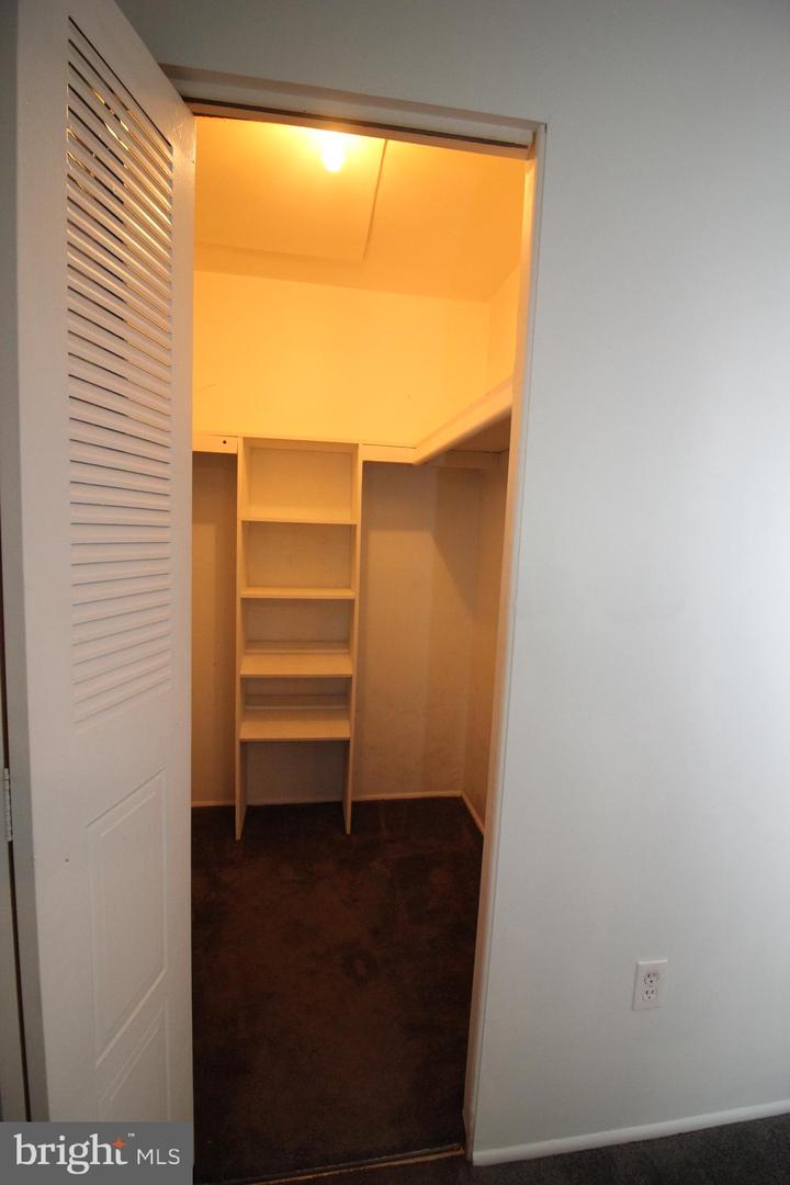 7915 Fairfield St Property Photo 11
