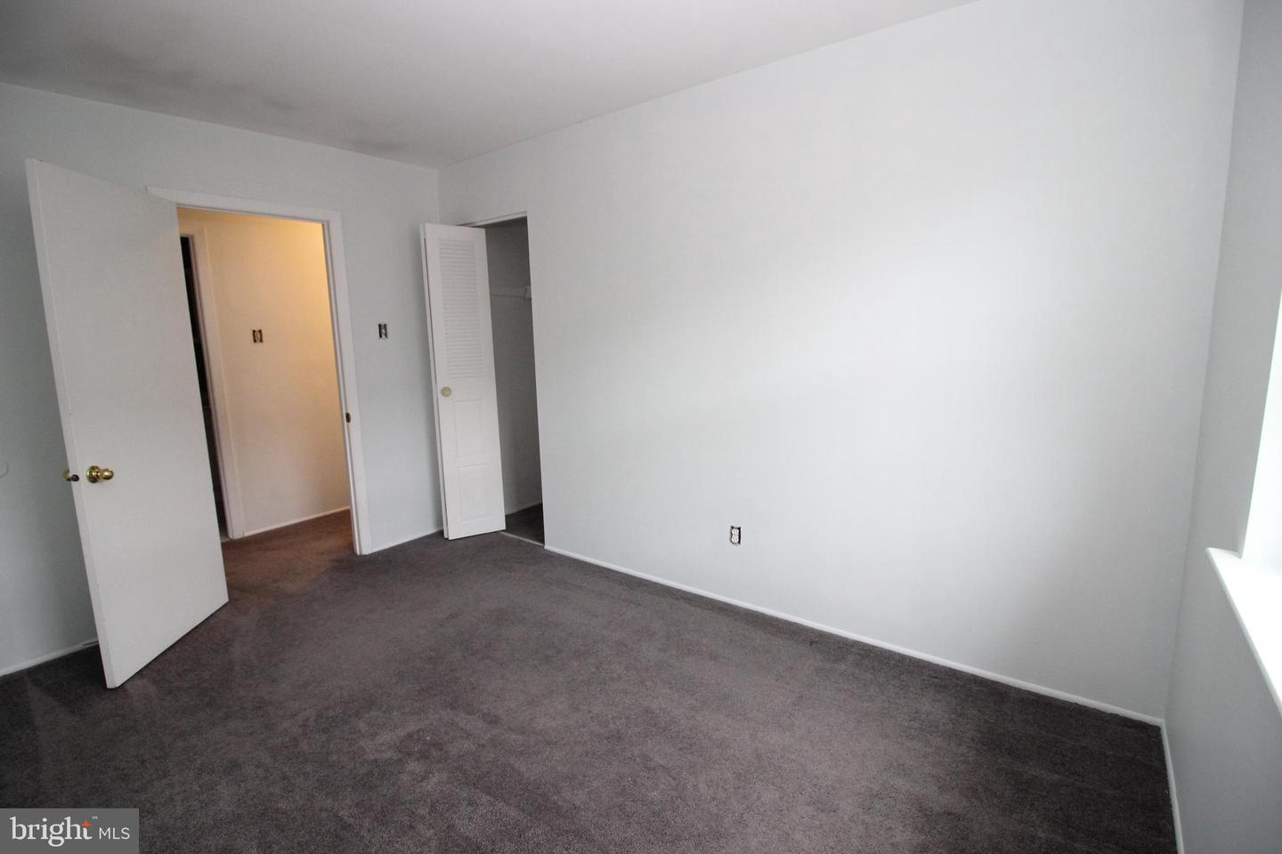 7915 Fairfield St Property Photo 13