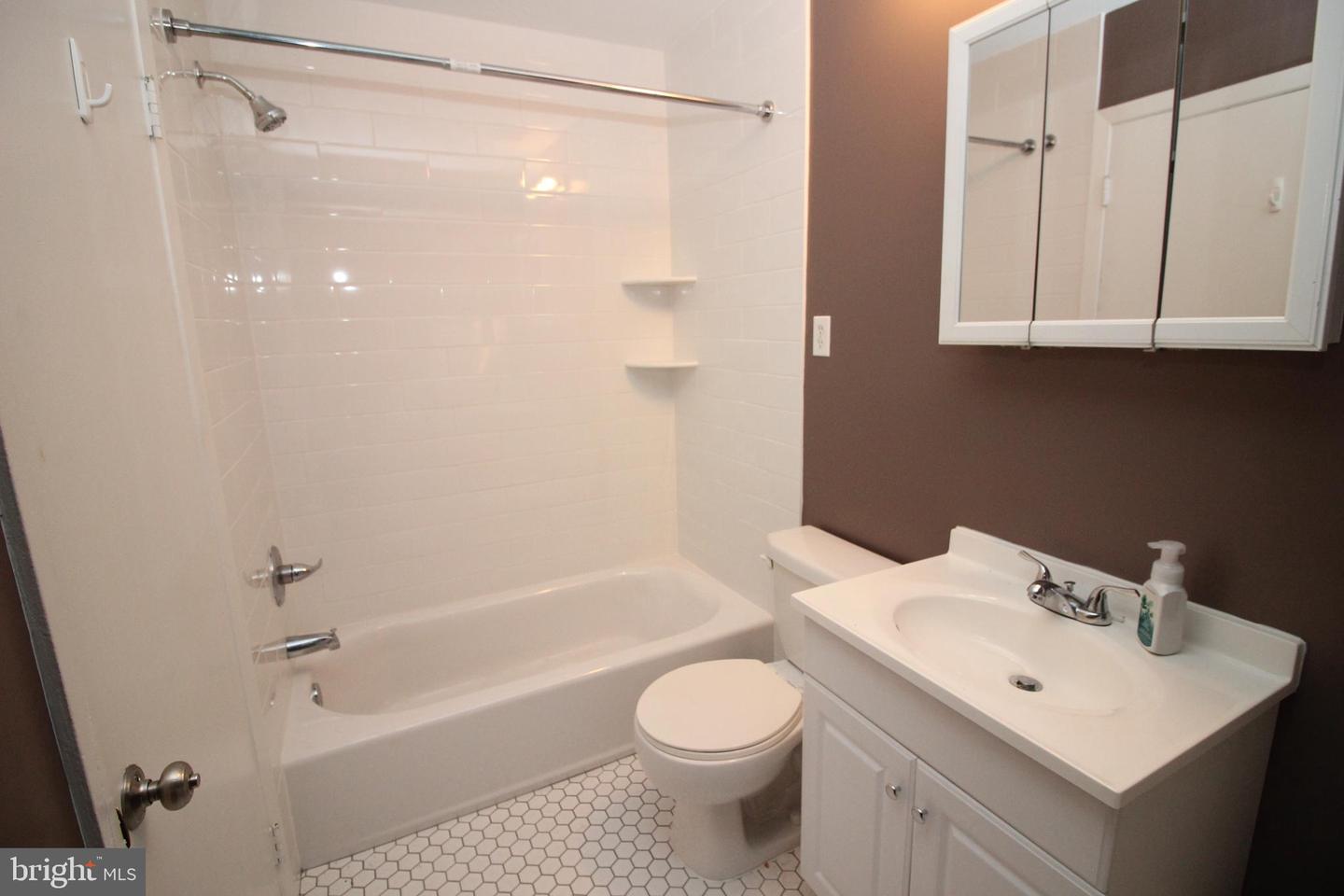 7915 Fairfield St Property Photo 15