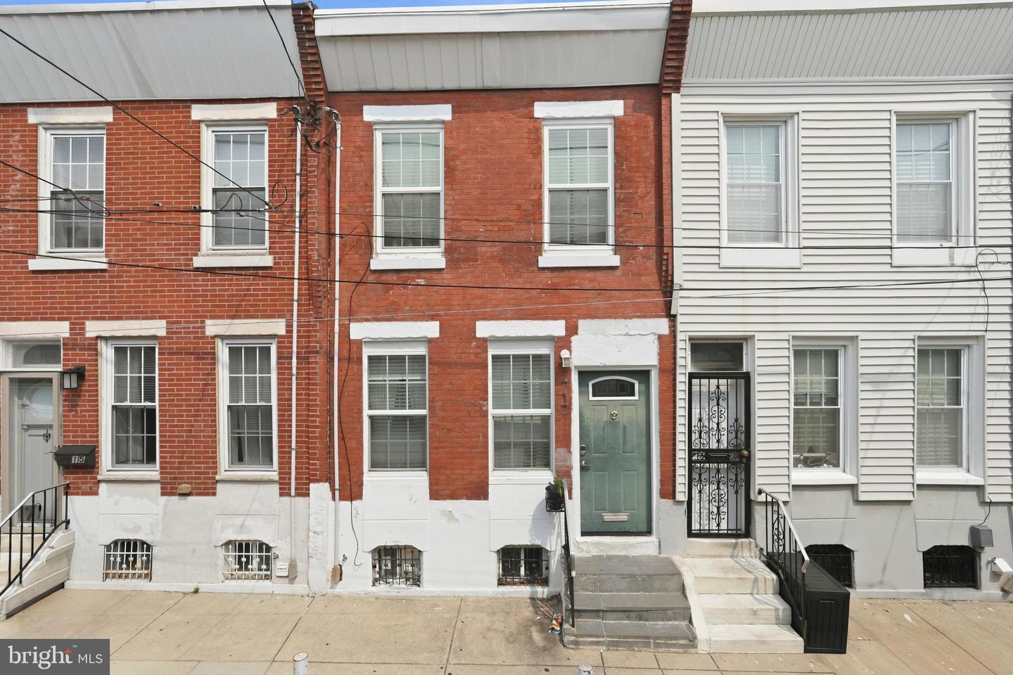 1717 S Chadwick St Property Photo 1