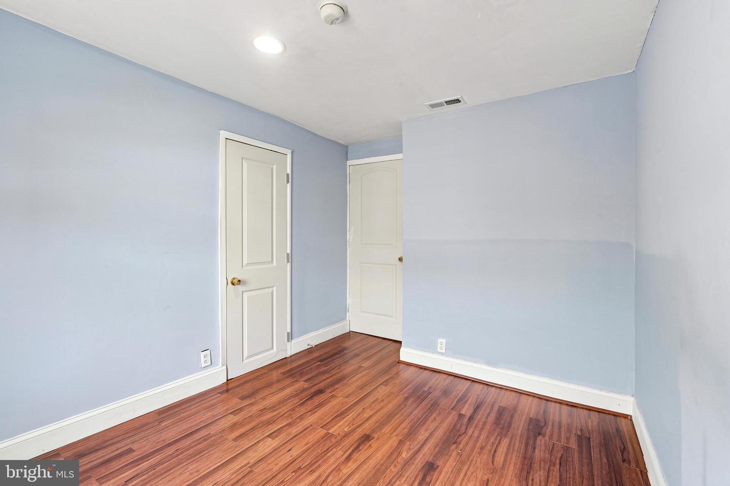 1717 S Chadwick St Property Photo 14