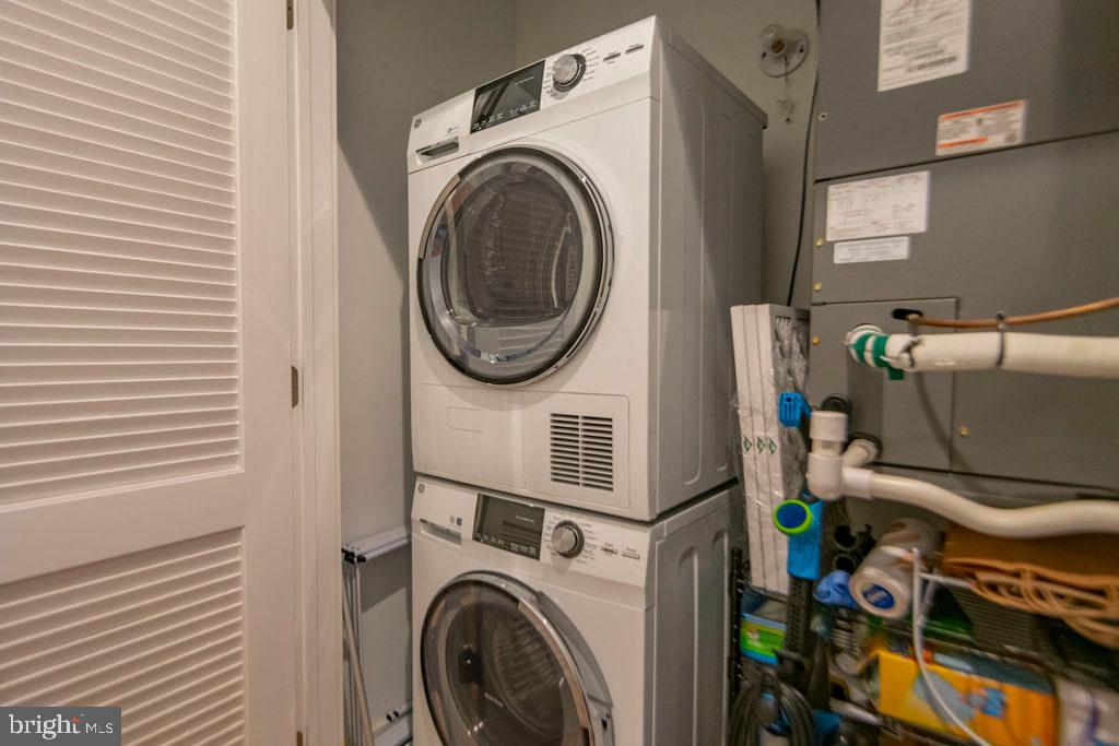 507 S 8th St #unit 303 Property Photo 6
