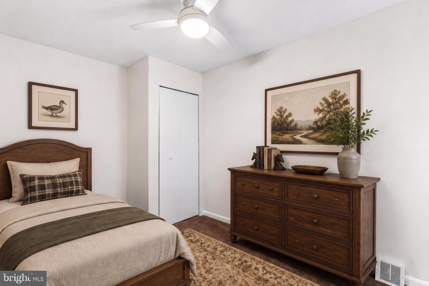 2420 Kimball St Property Photo 16