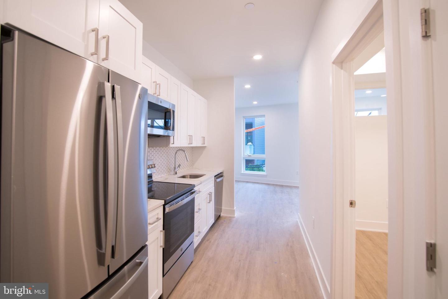 1325 N Lee St #unit 305 Property Photo 14
