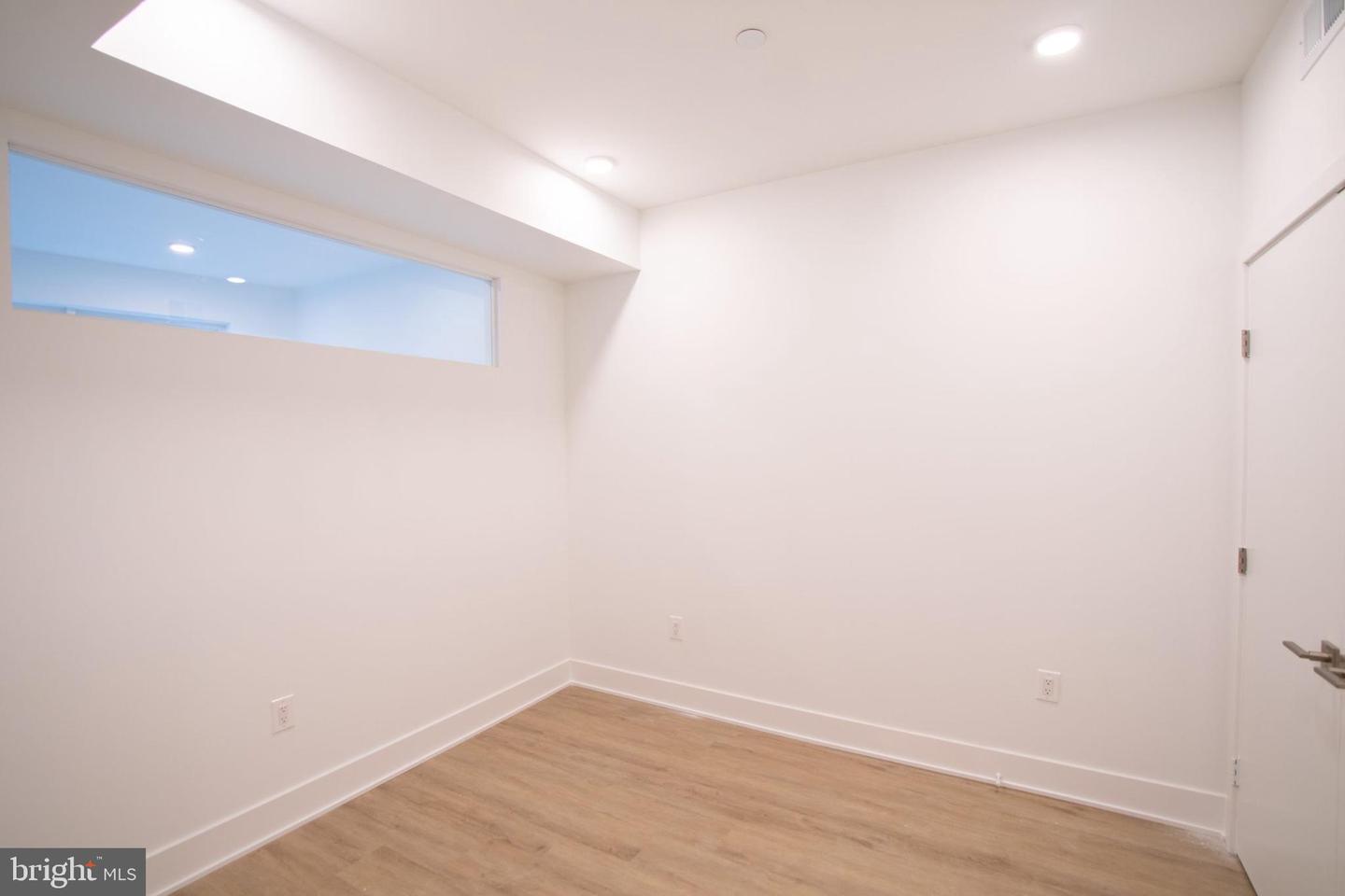 1325 N Lee St #unit 305 Property Photo 15