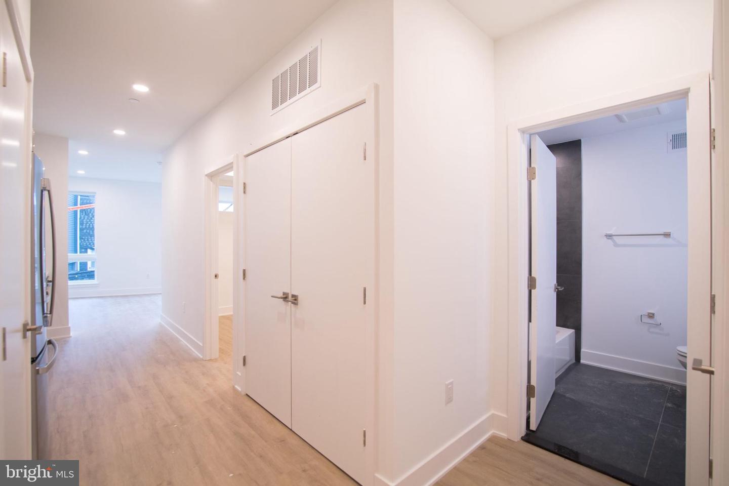 1325 N Lee St #unit 305 Property Photo 21