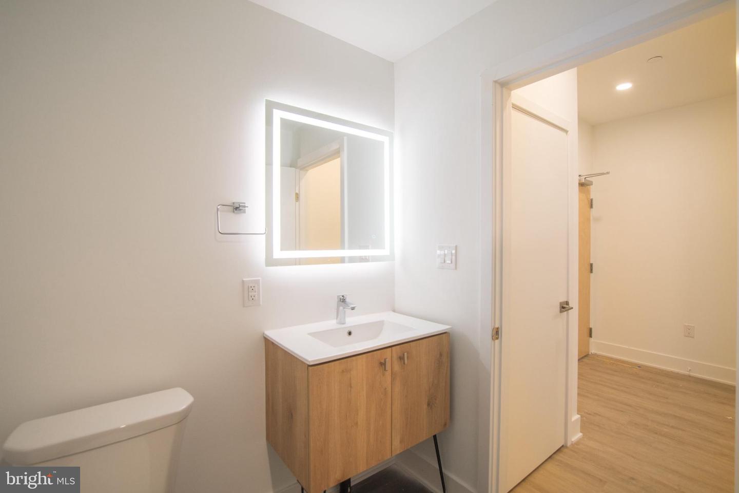 1325 N Lee St #unit 305 Property Photo 22