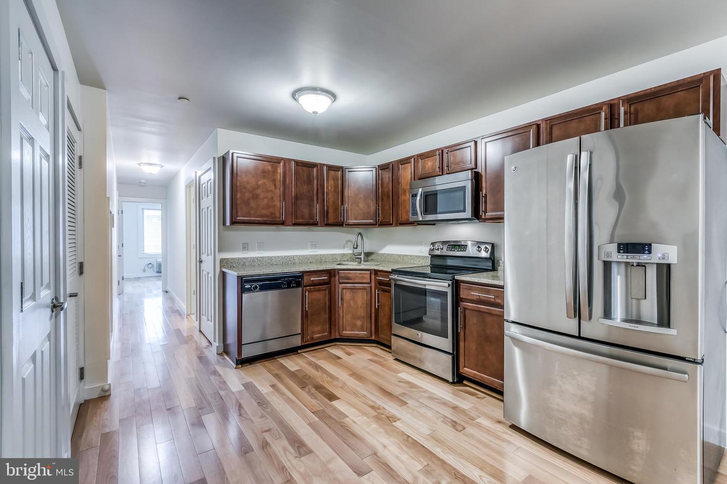 4122 HAVERFORD AVE #UNIT 2 Property Photo 1