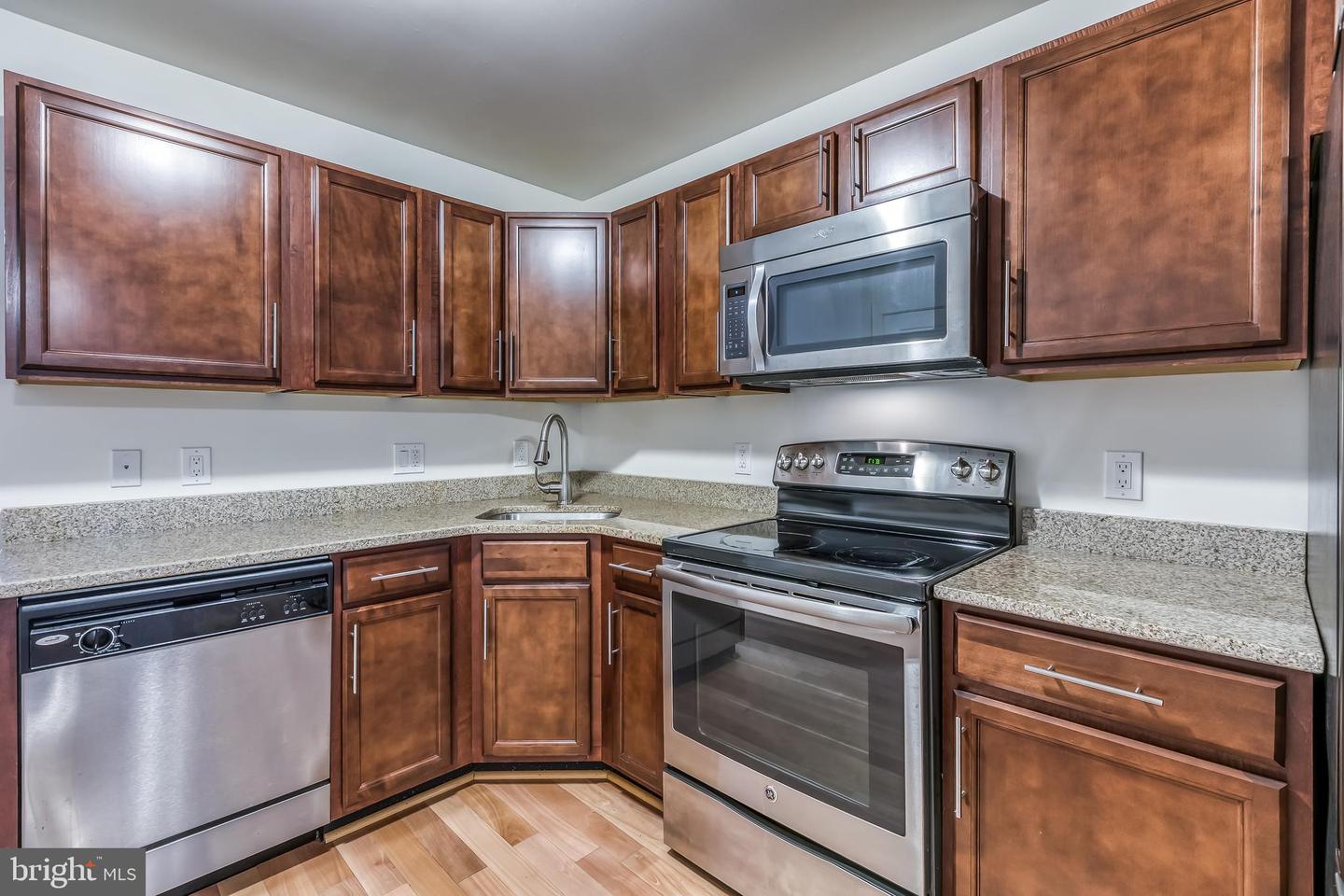4122 Haverford Ave #unit 2 Property Photo 3