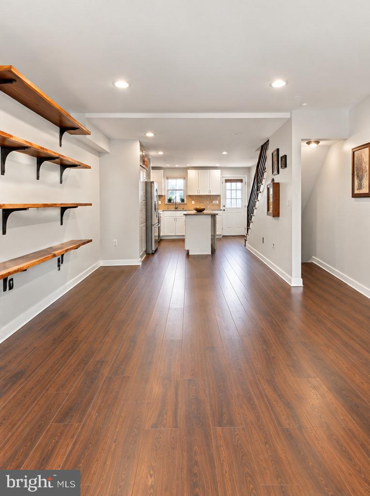 1931 Annin St Property Photo 5