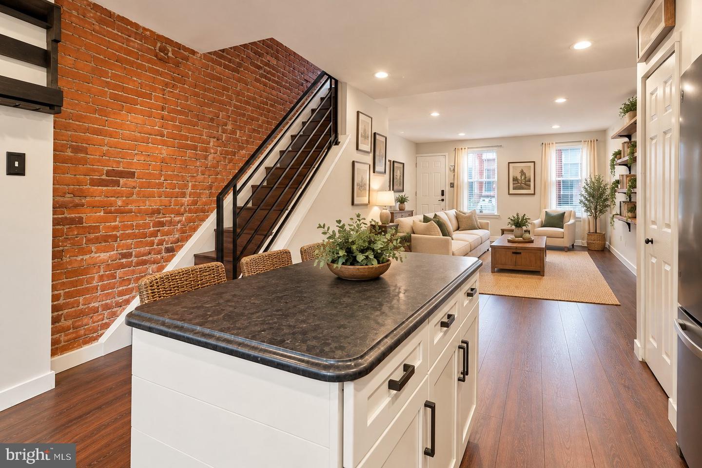 1931 Annin St Property Photo 7