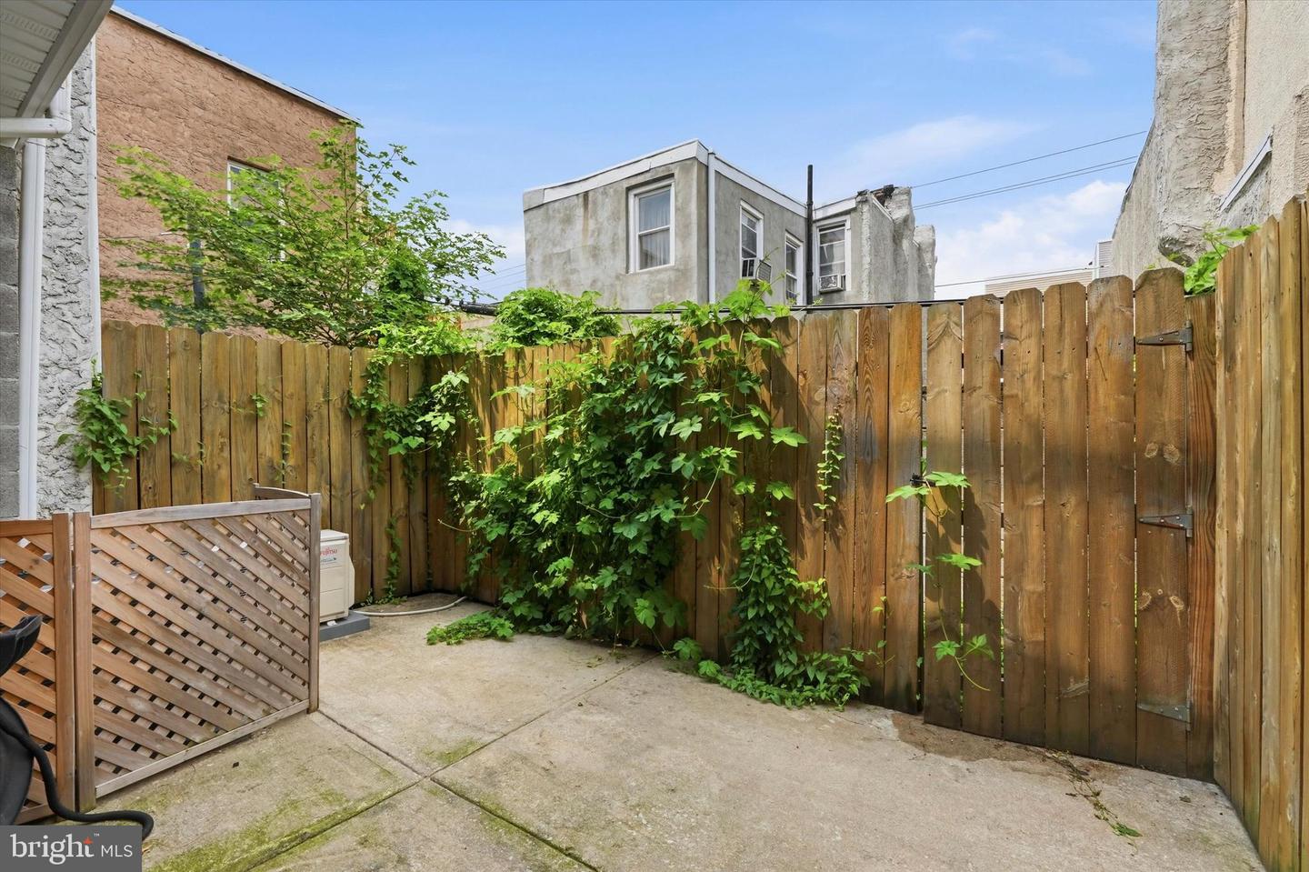1931 Annin St Property Photo 10