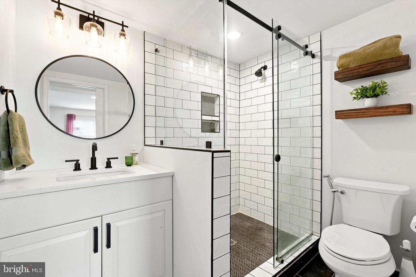 1931 Annin St Property Photo 20