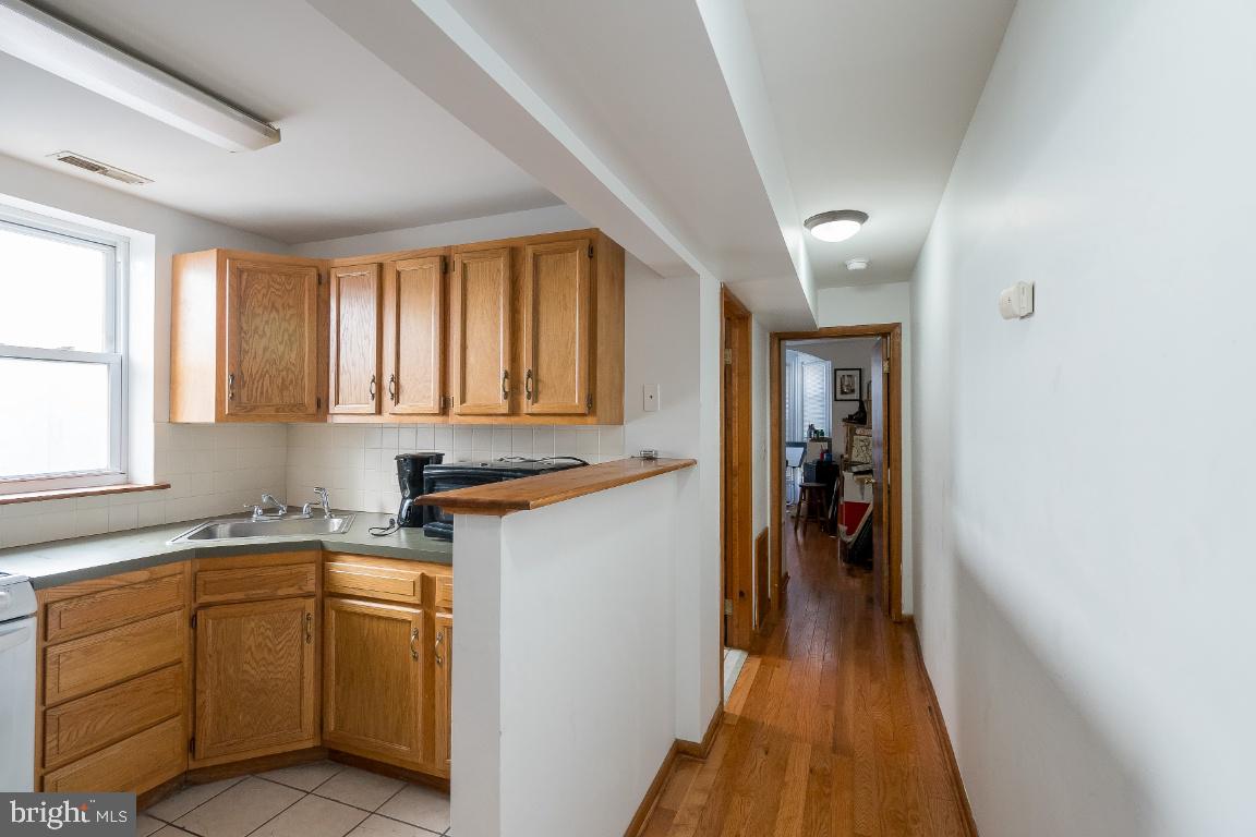 4028 Market St Property Photo 12