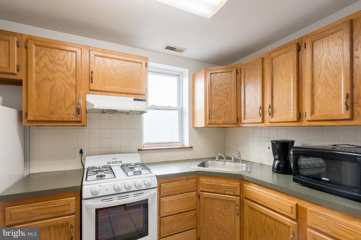 4028 Market St Property Photo 14