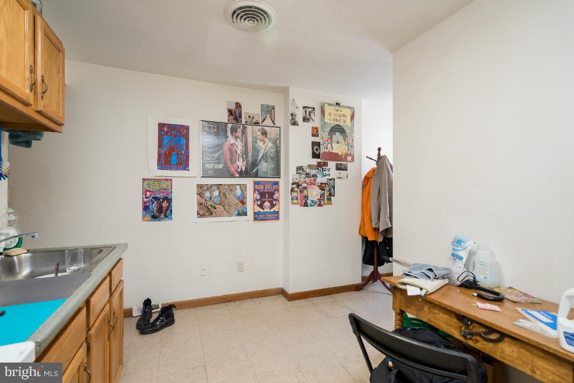 4028 Market St Property Photo 19